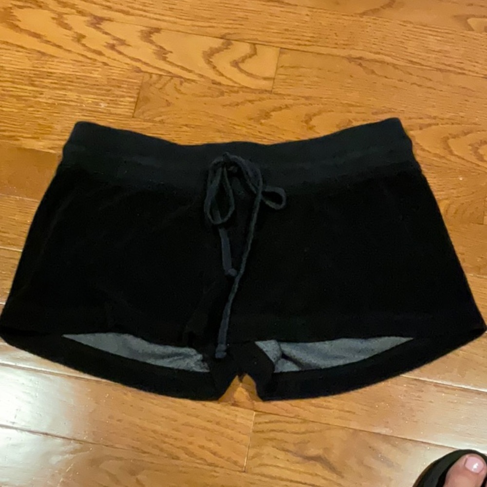 Hard Tail black velour shorts size smalll